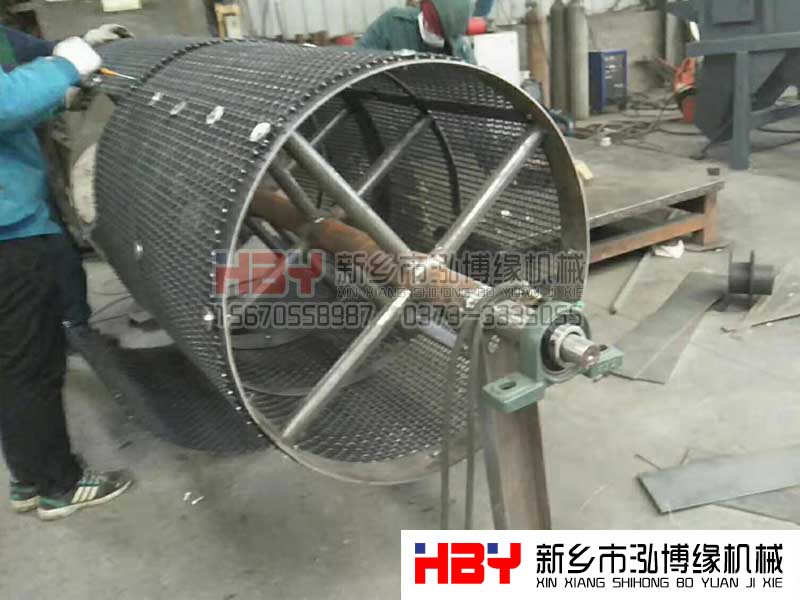 1840滾筒篩粉機正在加緊趕制當中  需要訂貨的用戶趕緊定  年前專車發貨